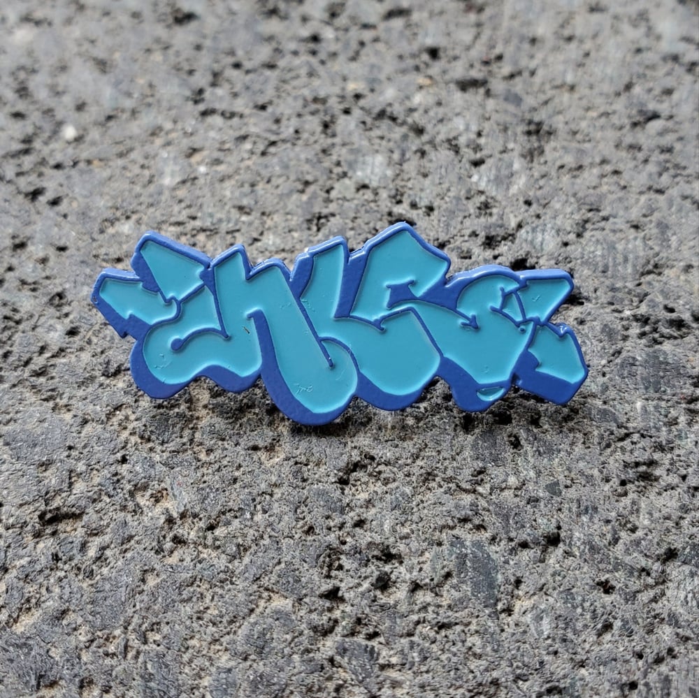 Image of DUELxNLC Throw Enamel Pin #2