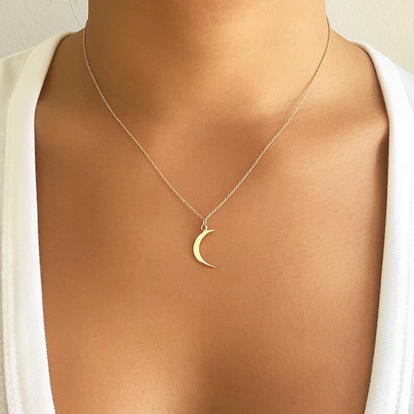 Image of SIMPLE MOON NECKLACE