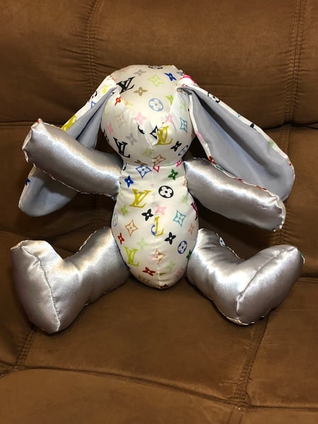 Image of Clutch Plush Bunny (Vince) 