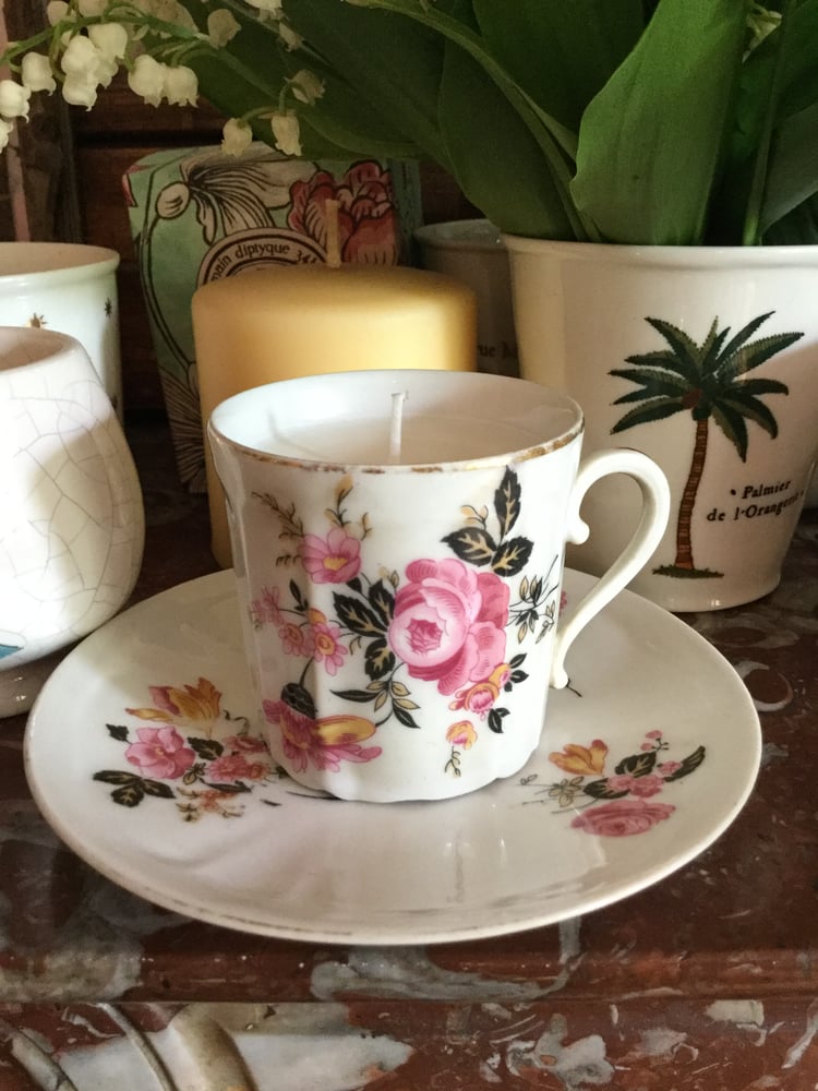 Image of Bougies tasses à café à fleurs 