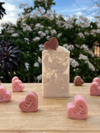 Image 1 of CREAMY CACAO LOVE.  Oats Milk Soap / Jabón de Leche de Avena