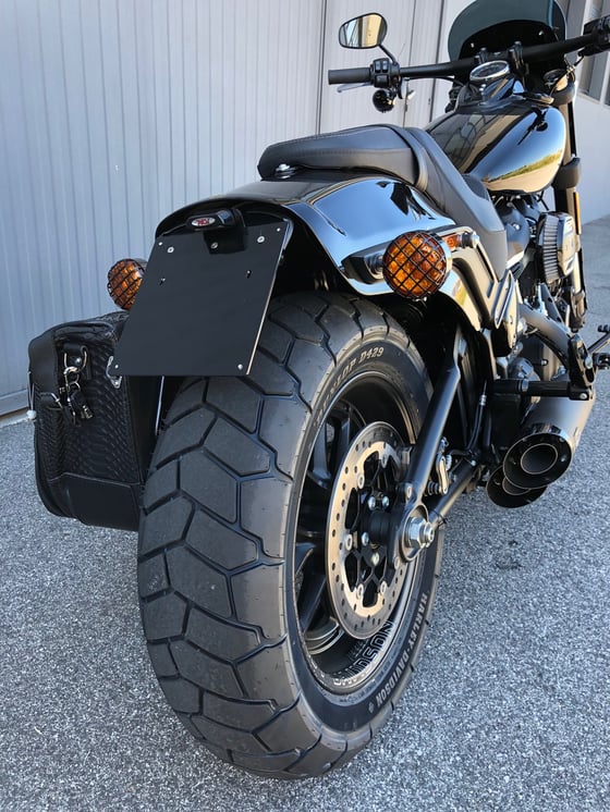 Image of MCJ PLATE HOLDER SOFTAIL FAT BOB 2018 UP