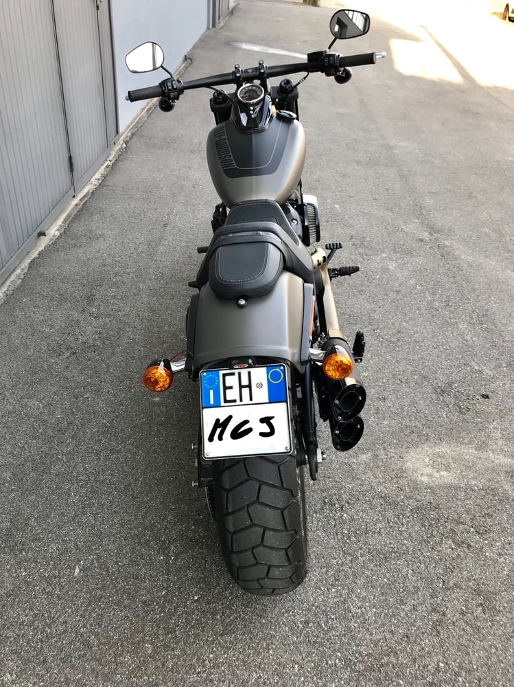 Image of MCJ PLATE HOLDER SOFTAIL FAT BOB 2018 UP