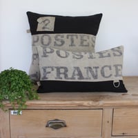 Image 1 of Coussin Postes France & Chanvre noir. 