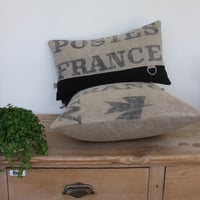 Image 2 of Coussin Postes France & Chanvre noir. 