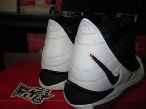 Image of Zoom LeBron III QS "Home"