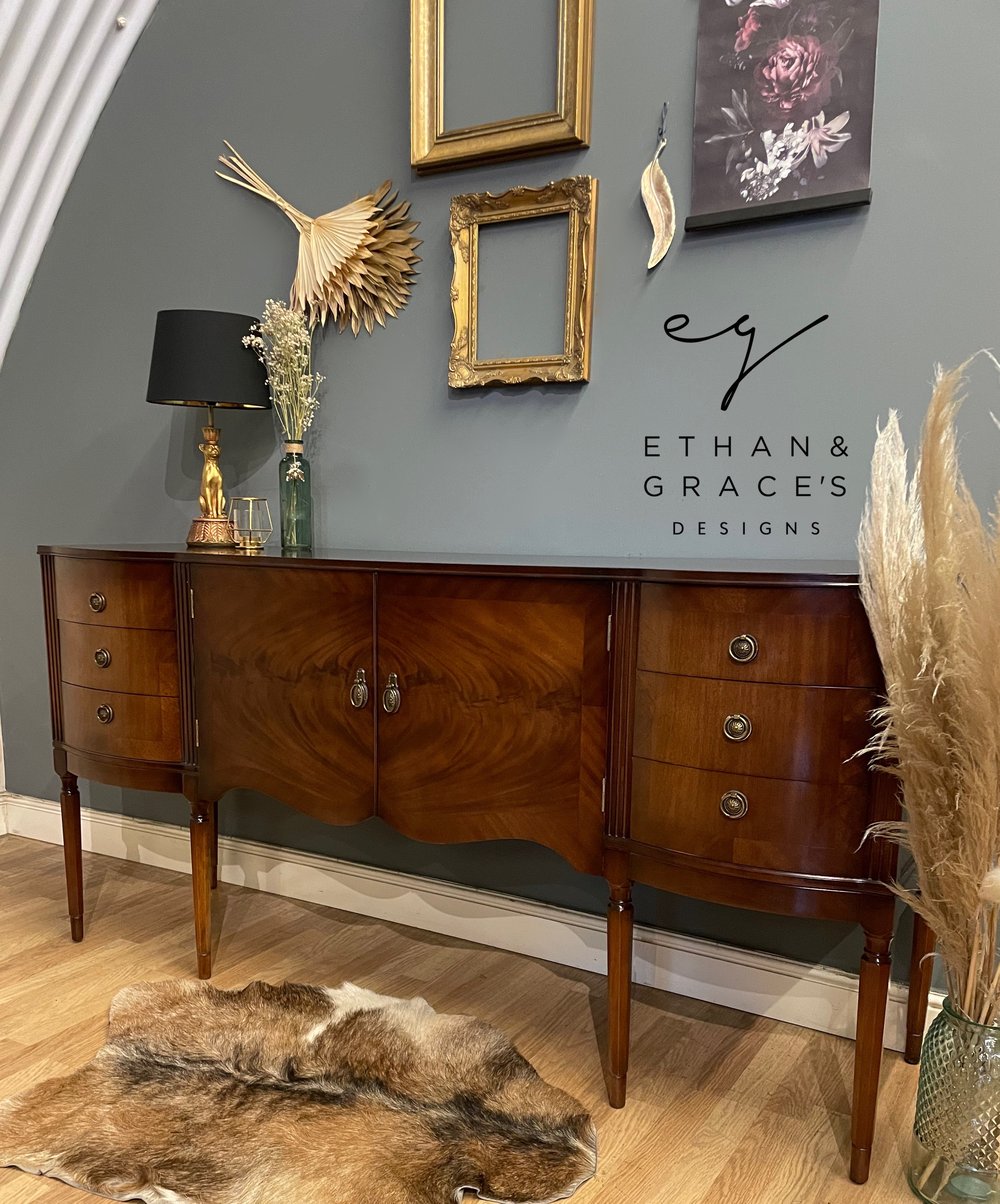 Image of Stunning mahogany sideboard 