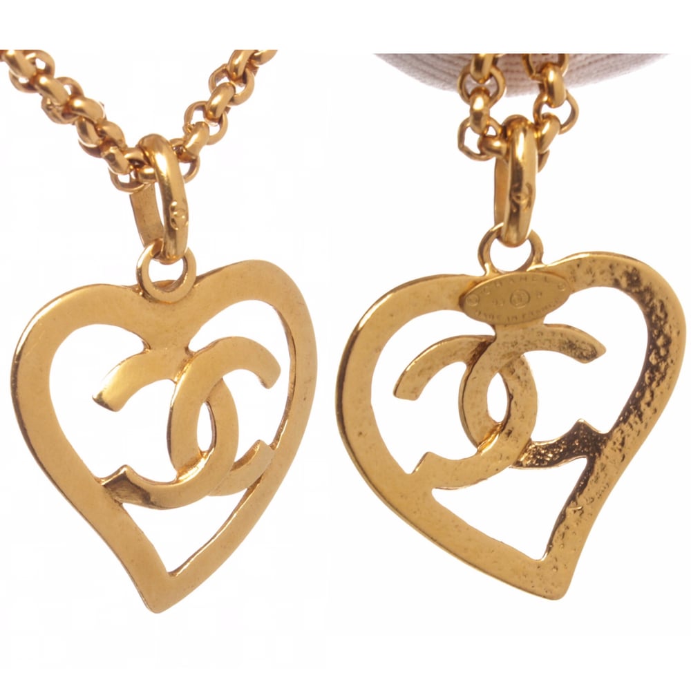 Chanel Gold Chain Link CC Heart Drop Pendant Vintage Necklace 95P ...