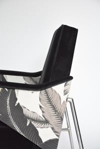 Image 5 of Fauteuil chromé tropical noir