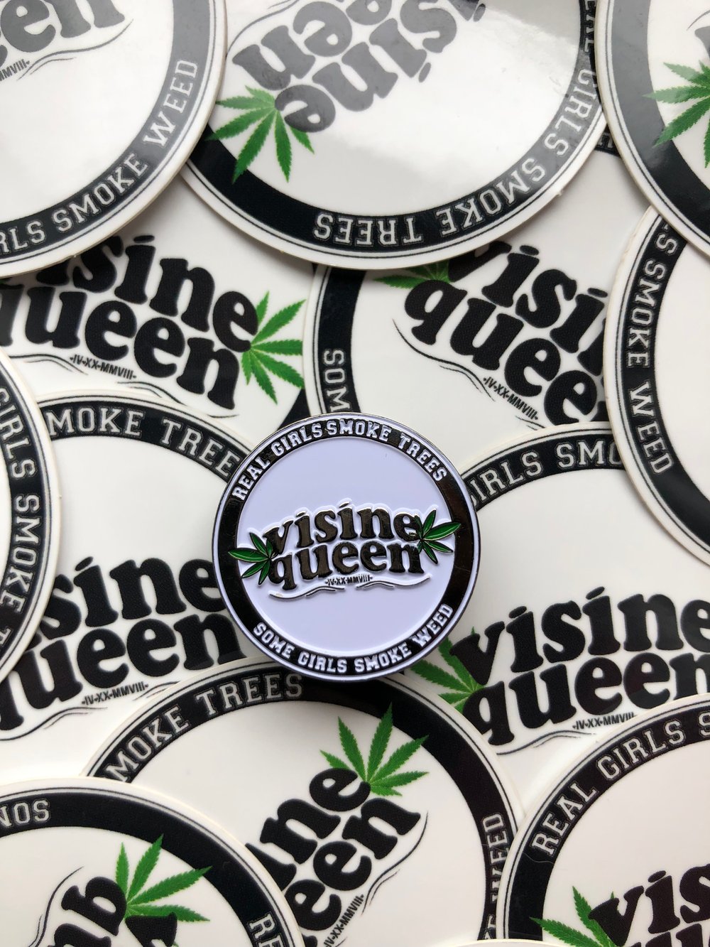 Image of VISINEQUEEN Logo Pin