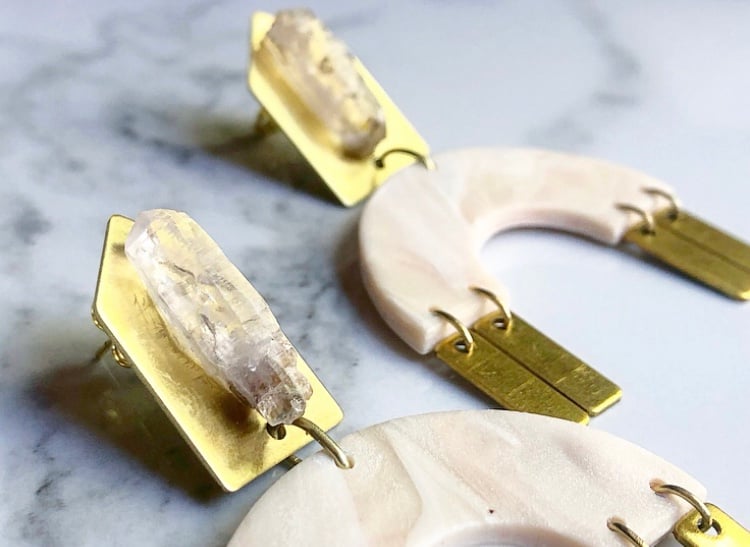 Image of rose marbled clay + brass + opalized amethyst points
