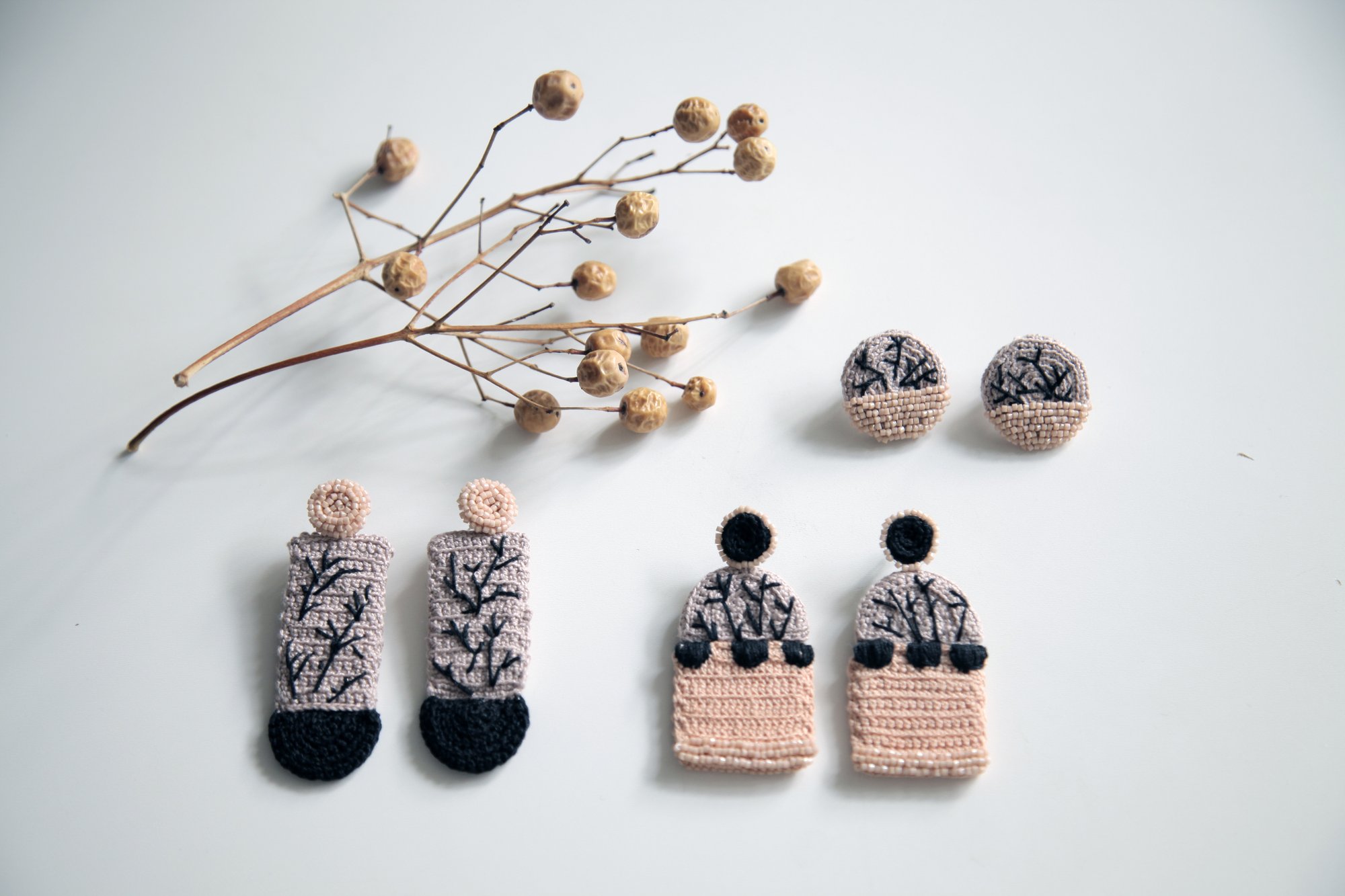 Image of Veneto Walls- window earrings