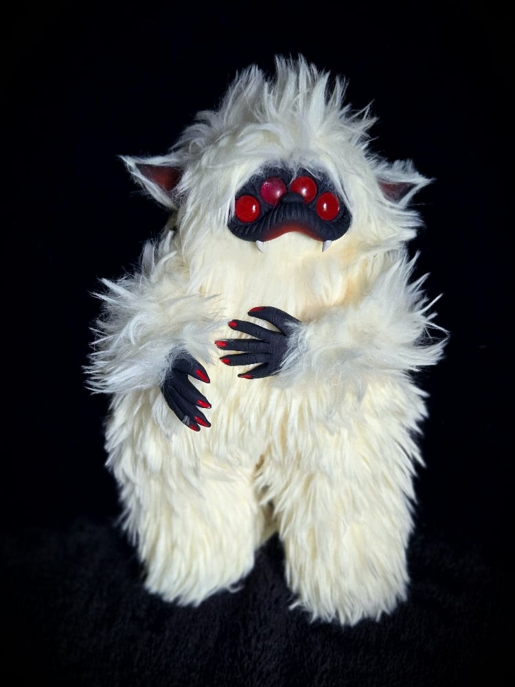 Image of 4 Eyes