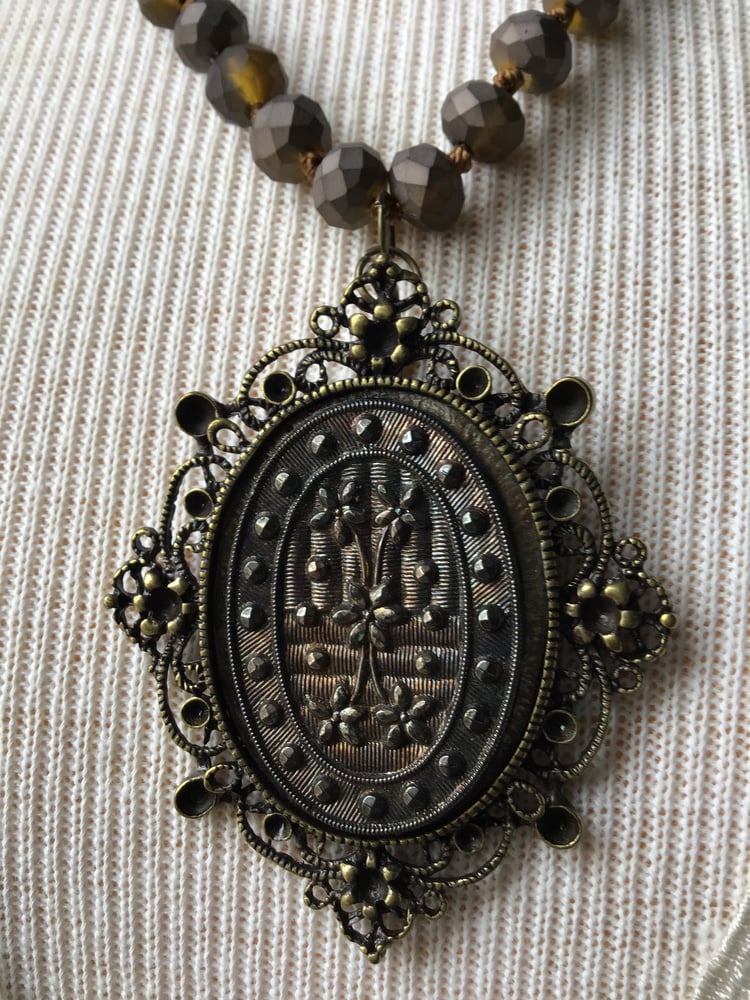 Image of Antique Glass pendant Necklace