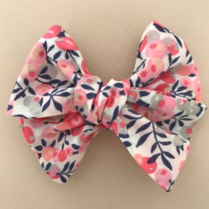 Image of Barrette Liberty Wiltshire rose et bleu