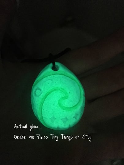 Glowing Heart of Tefiti necklace 