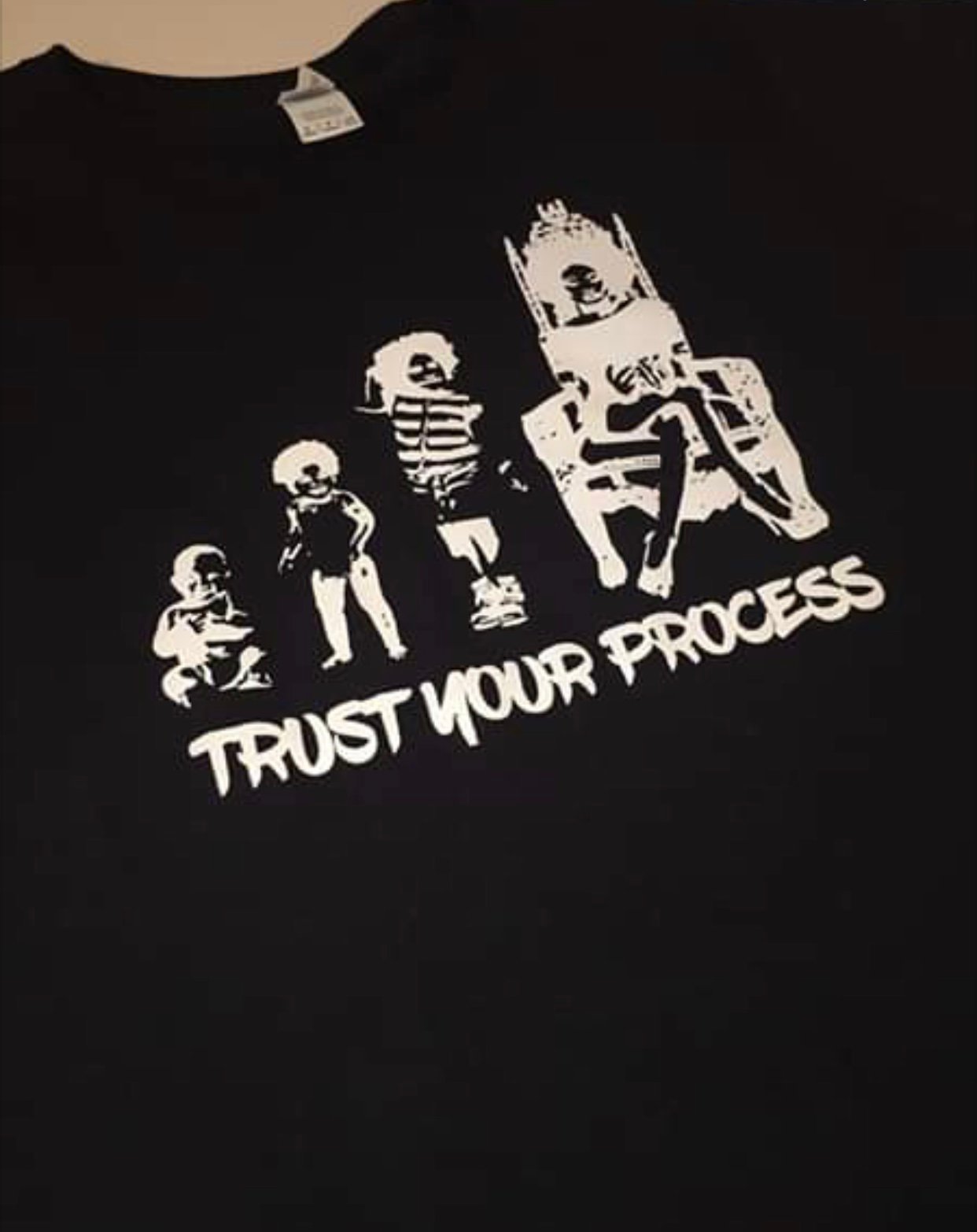 Image of Trust Your Process Queen Tee