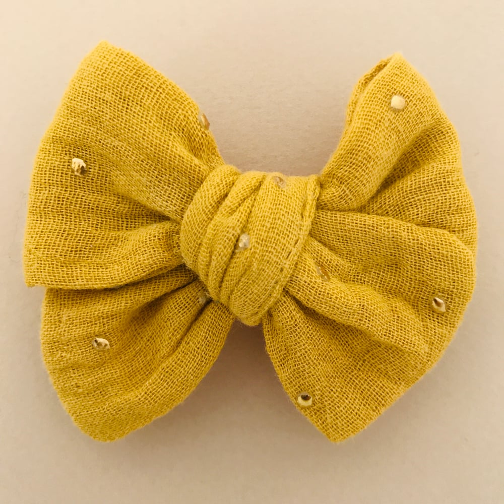 Image of Barrette double gaze moutarde pois dorés