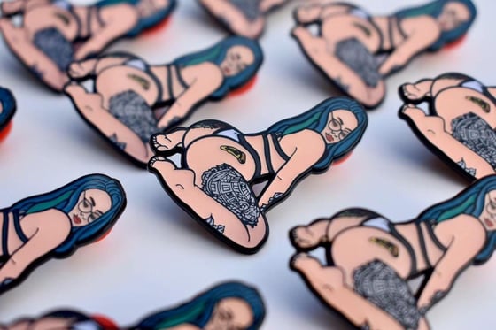 Image of Saturn Suicide Slice PIn