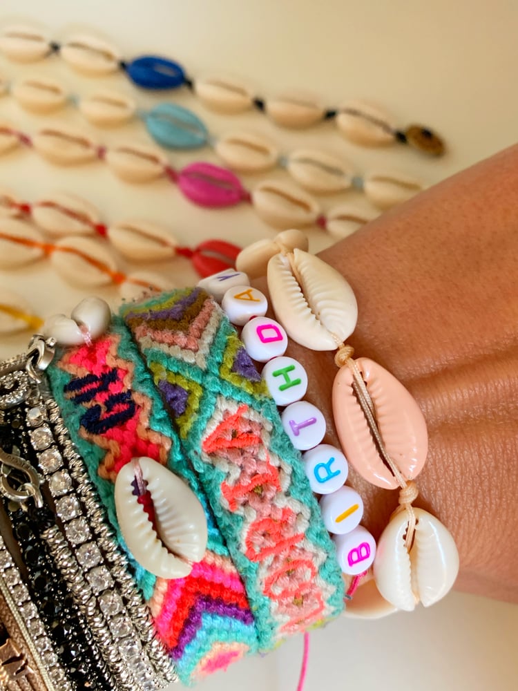KELITCH conchiglia da donna in oro braccialetti regolabili con perline conchiglia braccialetto fatto a mano con ciondolo in corda KELITCH conchiglia da donna in oro braccialetti regolabili con perline conchiglia braccialetto fatto a mano con ciondolo in corda