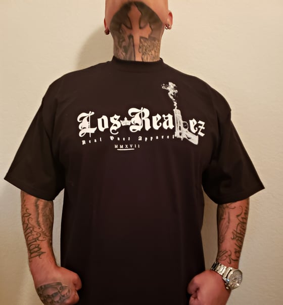 Image of LOS REALEZ T-shirt GUN