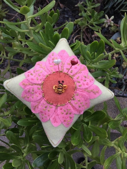 Image of Summer's Day Flower Pin Cushion Pattern