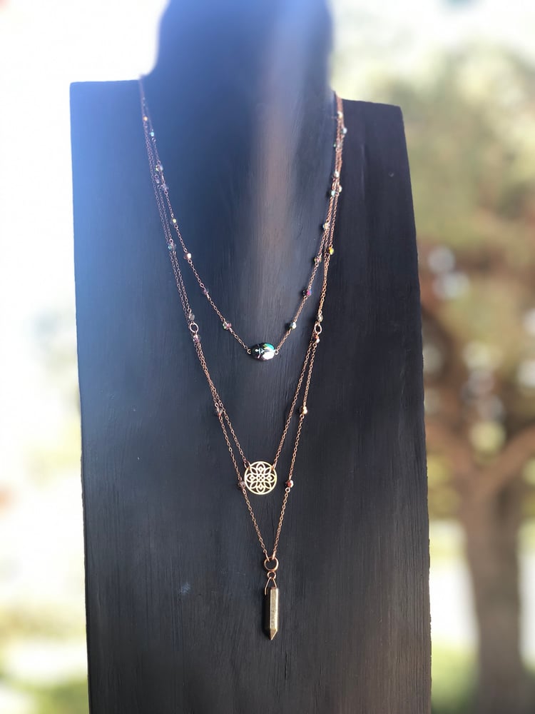 Image of Sautoir 3 rang Or Rose 14 Pyrite