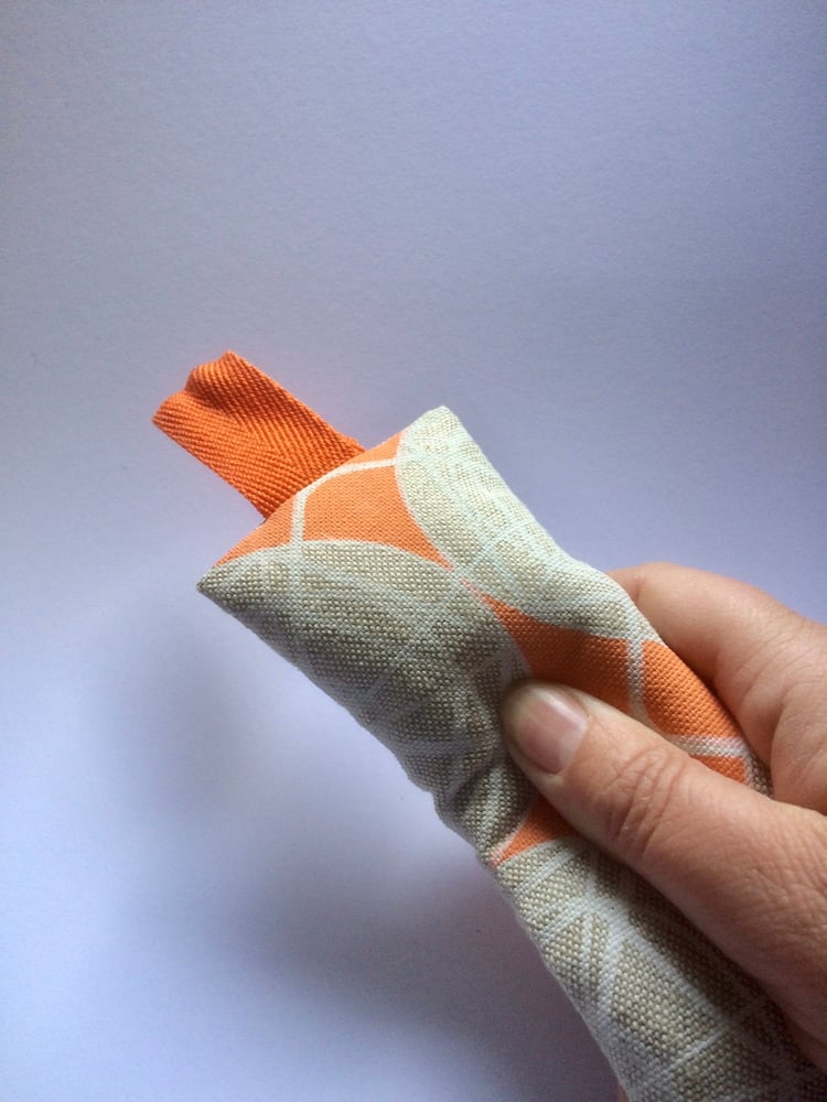 Image of Natural calming pouch - Pentagon Orange