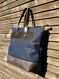 Image 4 of Waxed canvas pannier / bicycle bag with zipper closure / cycle tote bag / bike accessories