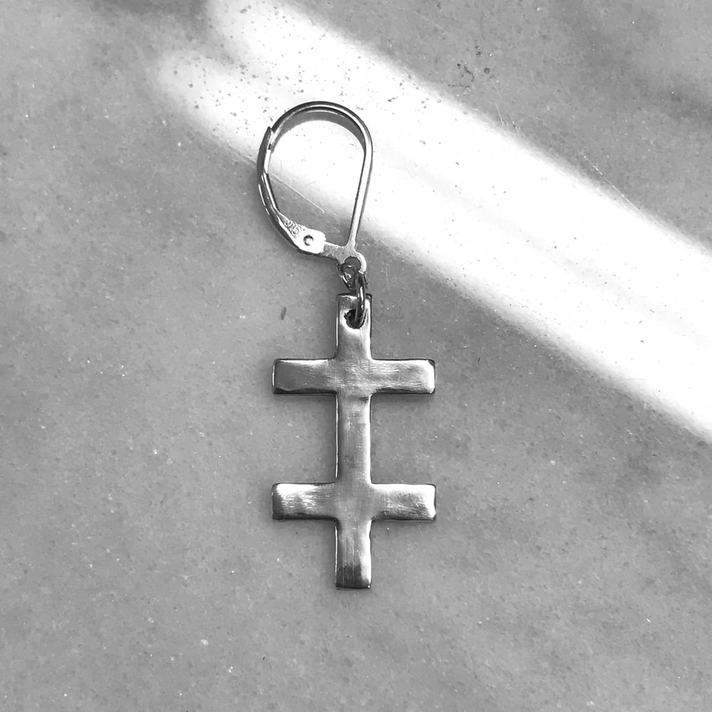 Image of Conjoined Cross Earring