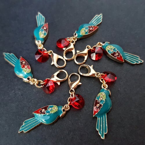 Image of TEAL MACAW PARROT & CRYSTAL PROGRESS-KEEPER