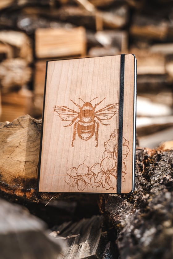 Image of Bee Happy - Reisetagebuch