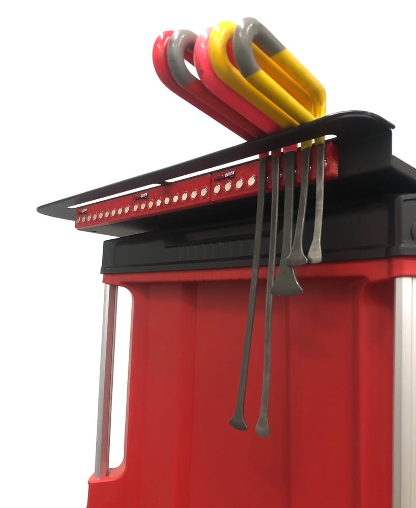 Image of Red magnetic tool stabilizers 