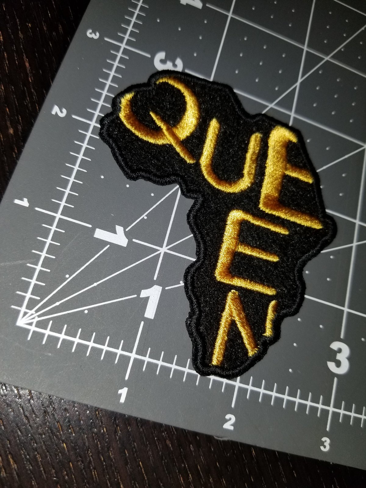Image of Queen Appliqué