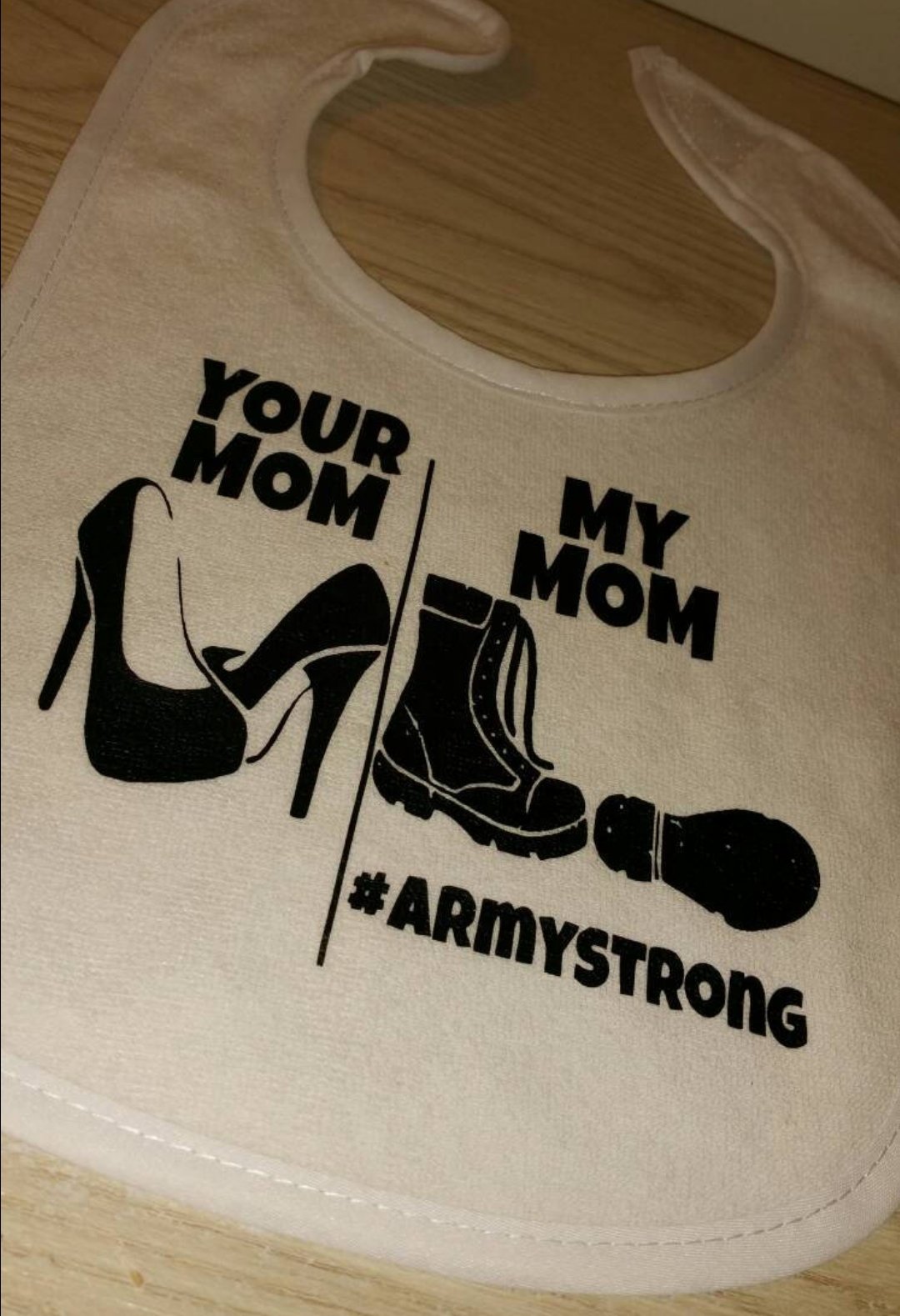 Image of Army Mom/Dad Baby Bib, Onesie and/or Tee