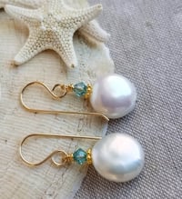 Image 1 of White Coin Pearl Earrings (Gold)