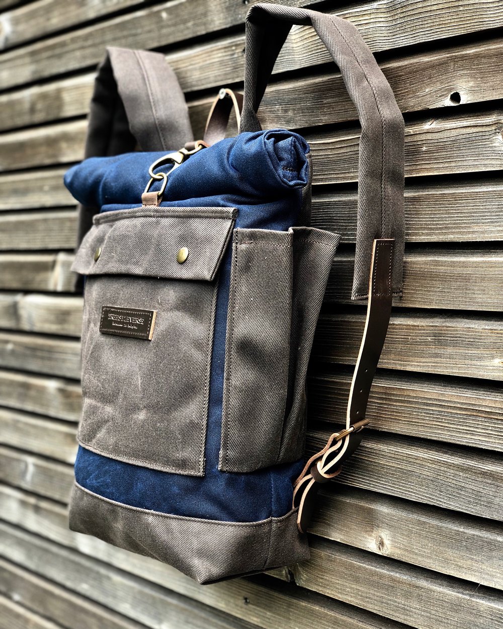 Image of Medium size backpack in waxed canvas / waterproof backpack with padded shoulder straps and w