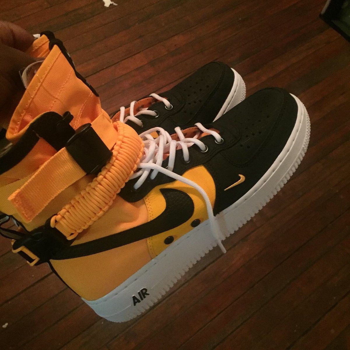 Air force 1 high hotsell laser orange