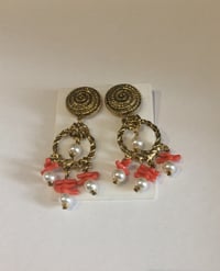 Image 1 of Pendientes Vintage Sirena, perla y coral.