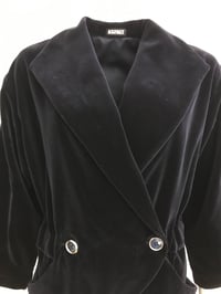 Image 4 of Mørkeblå velour buksdragt