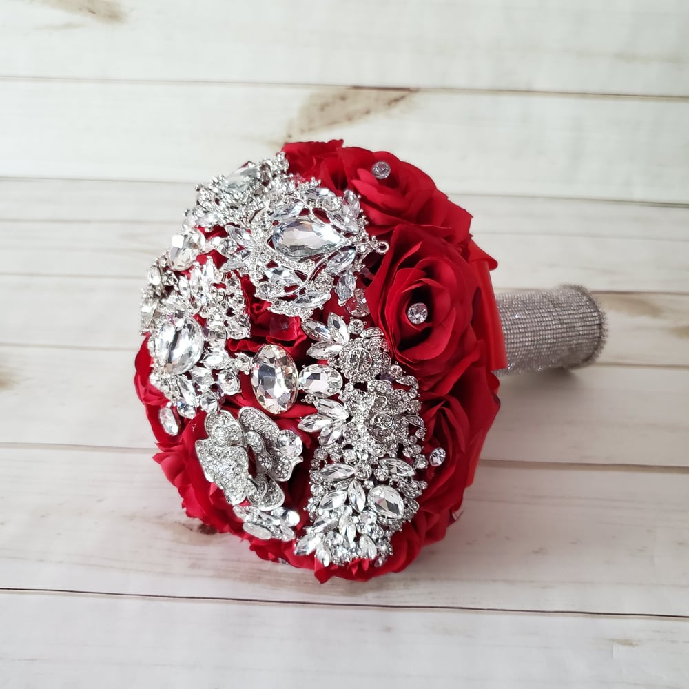 "Michelle" Brooch Bouquet (Available in other colors)