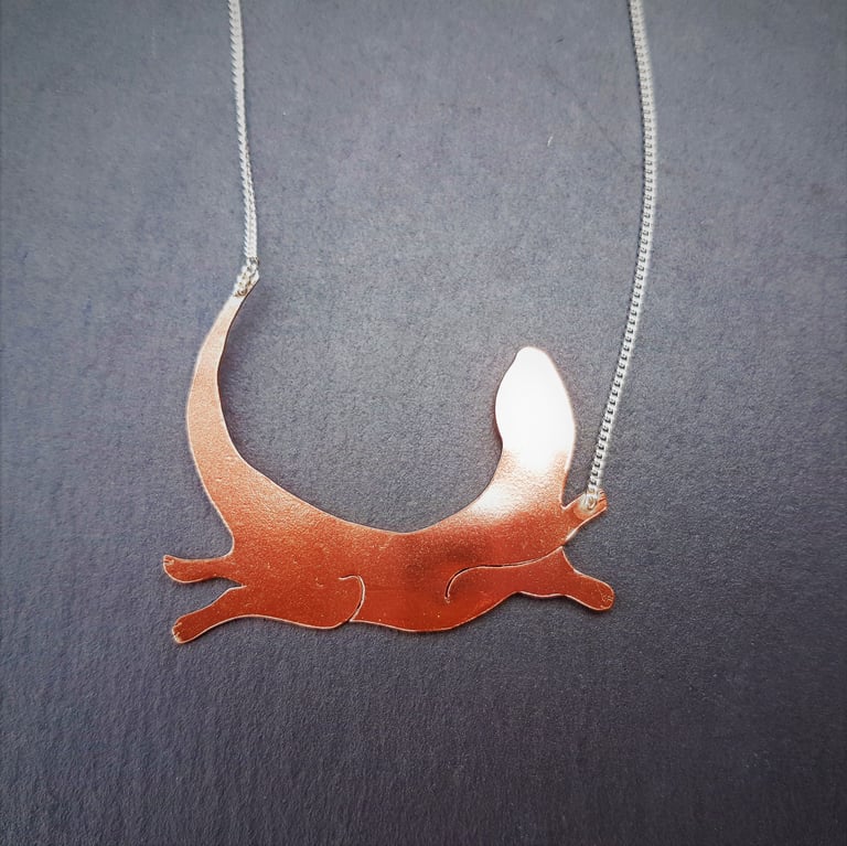 Frolicking Otter Necklace Image 3