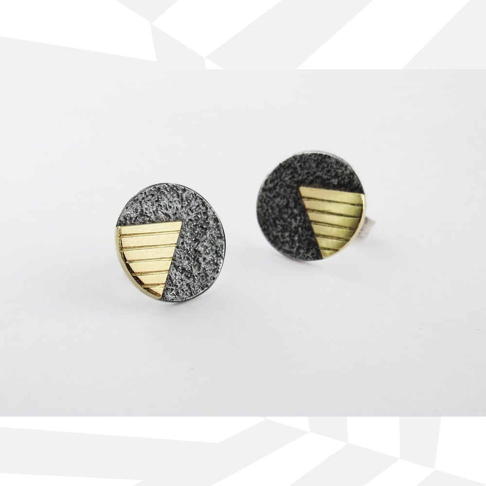 Image of V&A Ear Studs with 9ct gold