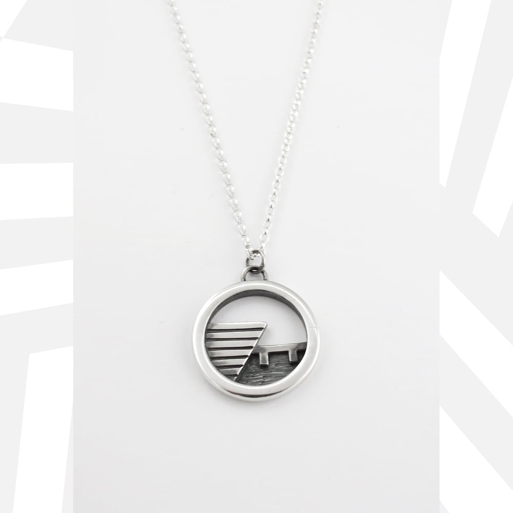 Image of V&A Dundee and Road Bridge Pendant