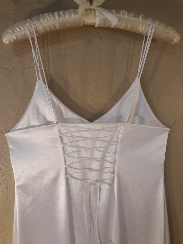 Special occasion slip, 34" Image 3