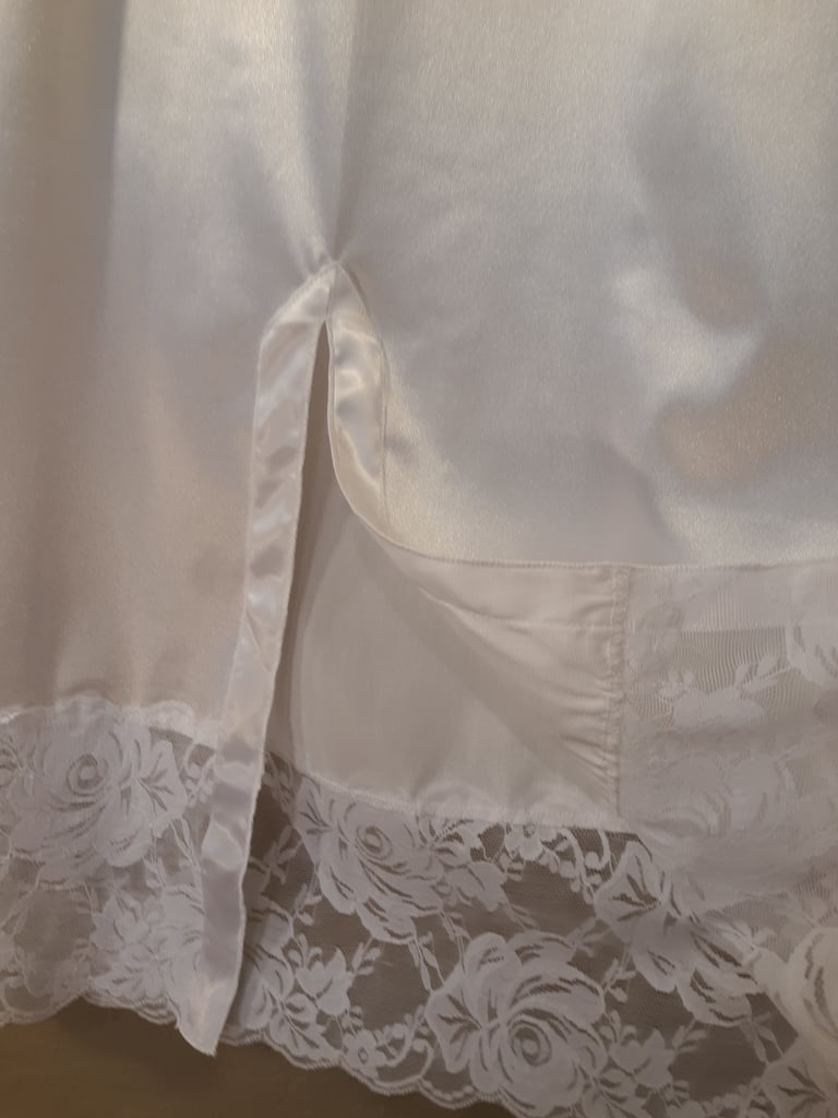 Special occasion slip, 34" Image 4