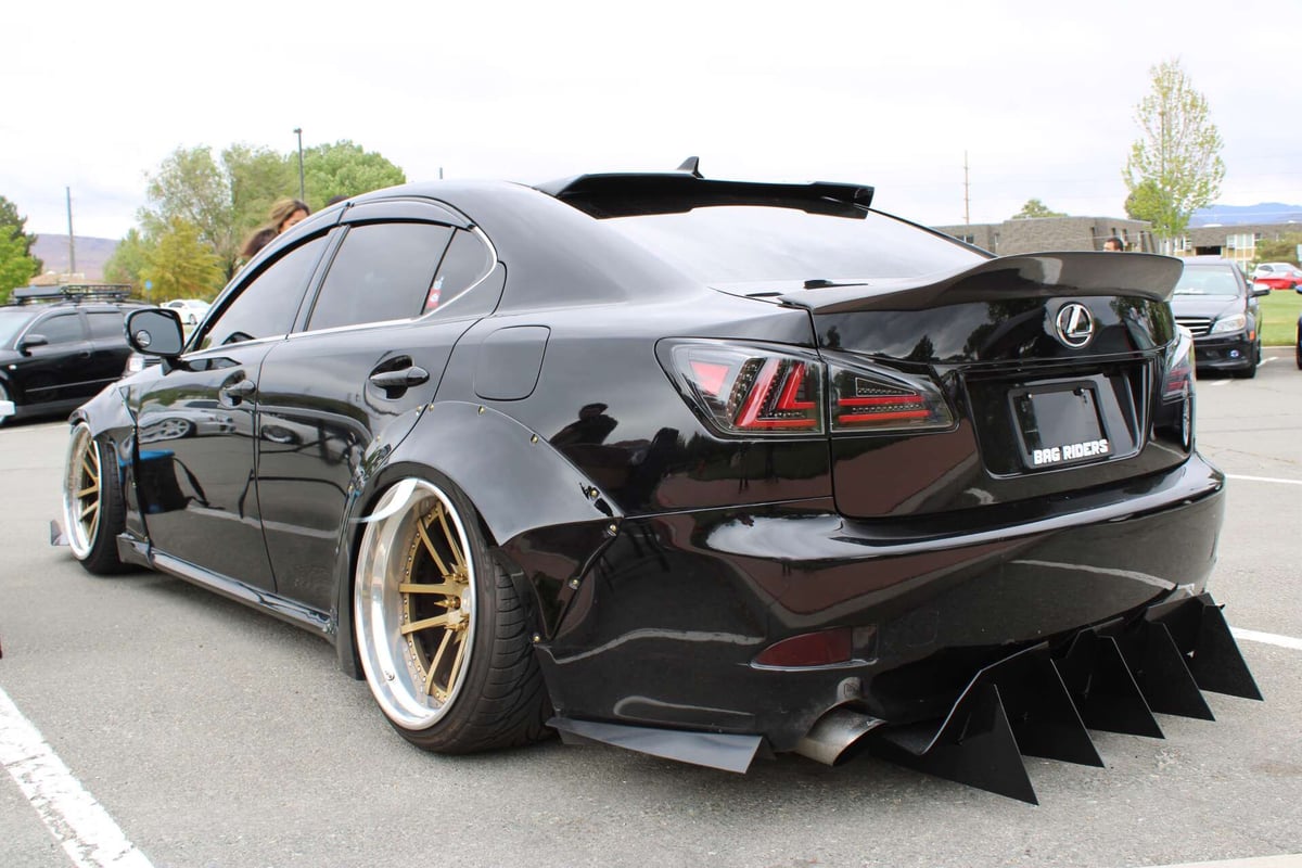 Lexus 2IS Rear Diffuser Kit | Invictus Aero