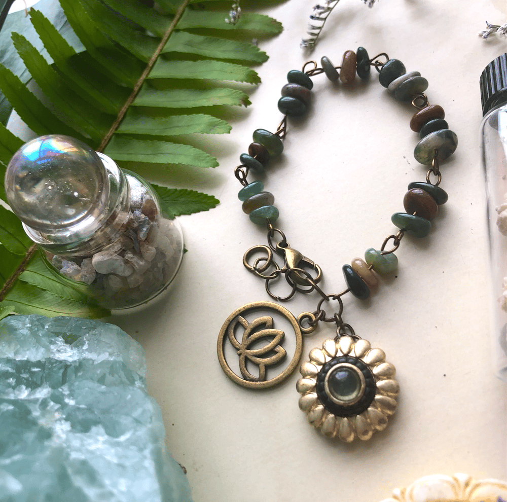 Image of Indian Agate Wire-Wrapped Gem Bracelet