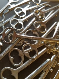 Image 3 of Dessa 'Skeleton Key' Necklace