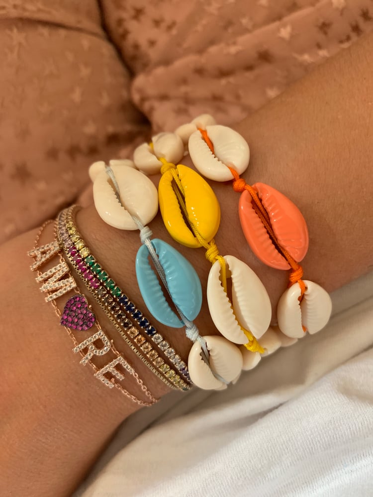 Image of SHELL JEWELS BRACCIALE CONCHIGLIA COLORAT 